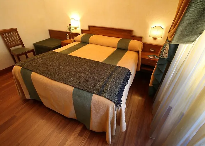 Al Colonnato Di San Pietro 3* Рим