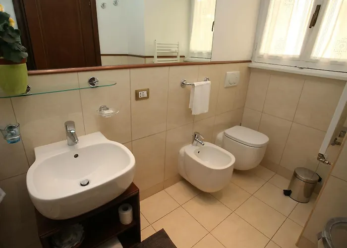 Al Colonnato Di San Pietro 3* Рим